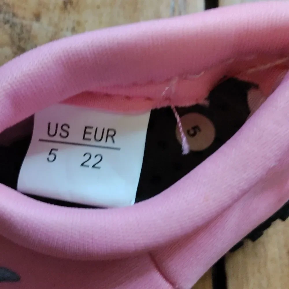 Water Shoes Size 5 Pink Slip On Beach Vacation Summer Dolphin